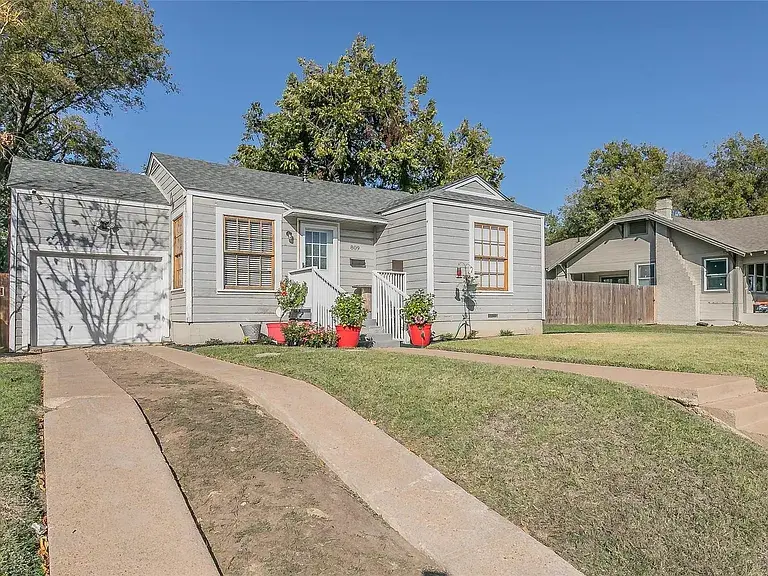 809 E Mulkey St, Fort Worth